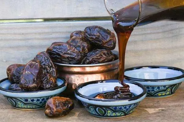 خرید شیره خرمای طبیعی + قیمت عالی با کیفیت تضمینی