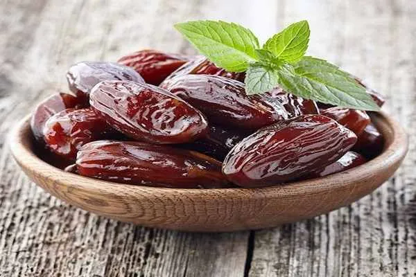خرید خرمای شیردار درجه یک با قیمت استثنایی