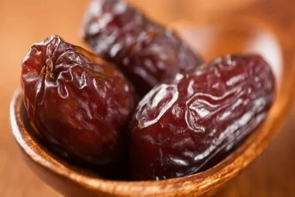 قیمت خرما پیارم اعلاء + پخش تولیدی عمده کارخانه