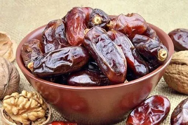 خرید خرمای شیردار درجه یک با قیمت استثنایی