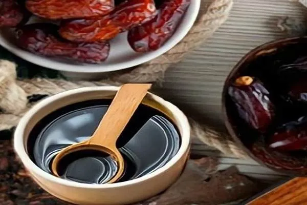 قیمت خرید شیره خرما اصل + خواص، معایب و مزایا